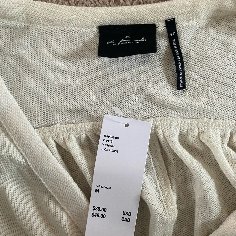 Urban outfitters ivory tie shirt NWT - Picture 3 of 3